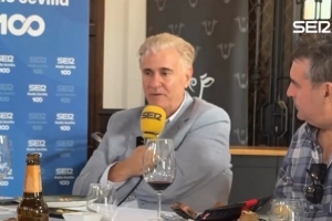 塞維利亞體育總監(jiān)：主席是100%全身心投入俱樂部，這樣我前所未見