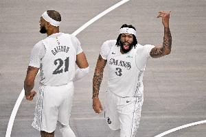 俠媒：一匿名高管預(yù)計(jì)獨(dú)行俠將交易濃眉、克萊、拉塞爾和加福德