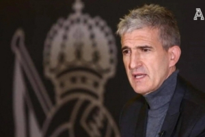 郵報：維拉新轉(zhuǎn)會主管奧拉貝獲工作許可，接替蒙奇?zhèn)鋺?zhàn)冬窗