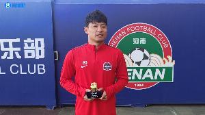 直播吧中超最佳|何超：C羅是值得學(xué)習(xí)的偶像，自己賽季表現(xiàn)不及格