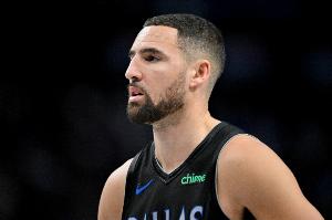 你先上場(chǎng)再說(shuō)！克萊：莫蘭特很有趣 他總是話很多還很少承擔(dān)責(zé)任