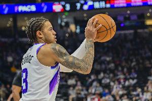 挺來(lái)勁！基昂特·喬治23中10空砍全隊(duì)最高27分外加5板8助