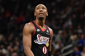 頂不??！馬克西23中10砍27分6助&格萊姆斯14中6拿到15分3助