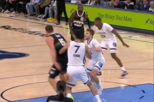 當(dāng)事人來啦！沃特森轉(zhuǎn)發(fā)約基奇神奇助攻：你們都不懂這有多離譜