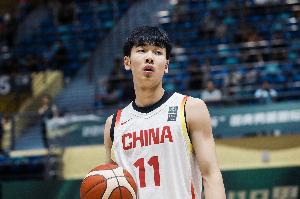 媒體人：張博源防守會(huì)做選擇&有原則性了 攻轉(zhuǎn)守不再愣神沒事情做