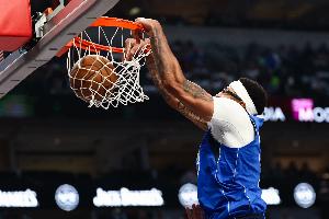 接近復出？！Stein：濃眉計劃周四參加訓練 爭取周六對陣湖人復出