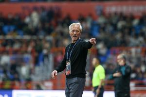 玉昆副總告別約恩·安德森：講不出再見，感謝您對玉昆的全情付出