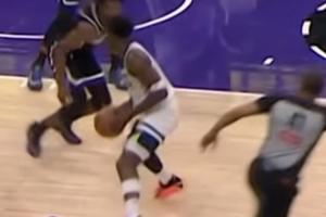 ??雙撤步之后還能再往前跳一步？愛(ài)德華茲這球走步了嗎？