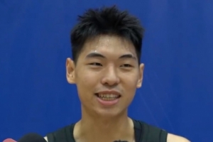 美女記者：崔永熙真誠(chéng)&聰明是很好的采訪對(duì)象 過(guò)去一年他沒(méi)有浪費(fèi)