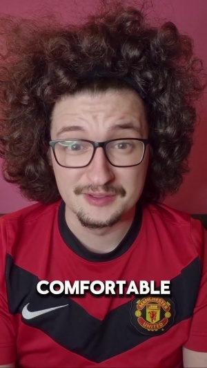 理發(fā)遙遙無期??曼聯(lián)蓄發(fā)哥：阿莫林多打一人竟不變陣，真驚訝