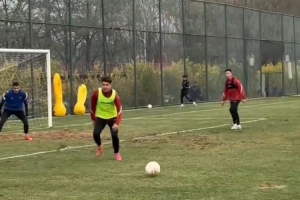 間歇期更新！大家來看看主教練披掛上陣是什么水平？