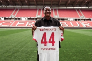 德天空：那不勒斯有意弗賴堡20歲中場曼贊比，用他代替德布勞內(nèi)