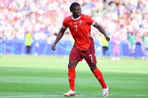 隊報：羅馬考慮在冬季引進(jìn)雷恩前鋒恩博洛，今年夏天就曾有意球員