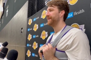 曾和詹姆斯一起在G聯(lián)盟訓(xùn)練！德魯·蒂米：太瘋狂了 他可是GOAT！