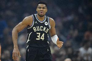 NBA杯雄鹿挑戰(zhàn)熱火 字母哥升級(jí)為出戰(zhàn)成疑 此前已連續(xù)缺席3場(chǎng)