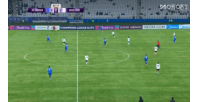 申花開場兩獲良機！路易斯門前包抄+頭球攻門，均被神戶球員擋出