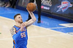 哈騰：NBA引入NBA杯做的很好 現(xiàn)在一有NBA杯比賽大家就會(huì)想到獎(jiǎng)金