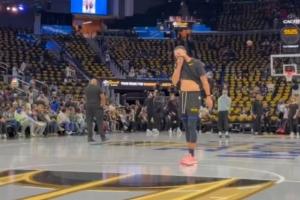 ??這雙怎么樣？庫里對陣火箭熱身時上腳Puma哈利伯頓1代