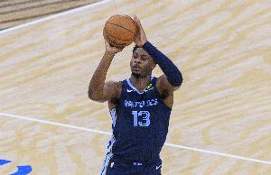 中規(guī)中矩！小賈倫23中9拿到27分5籃板2助攻3搶斷1蓋帽