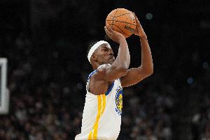 開場準??！巴特勒接鍋再中個人第二記三分球