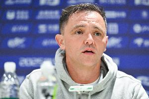 國(guó)安主帥：對(duì)球迷說(shuō)對(duì)不起 我們盡了全力 我覺(jué)得我們正走在正軌上