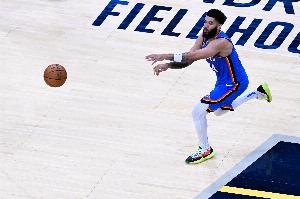 賽季首秀！戴格諾特：肯威能適配球隊攻防體系 是精神領(lǐng)袖型人物