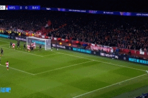 又是角球！薩卡角球助攻廷伯頭球破門，阿森納1-0領(lǐng)先拜仁！