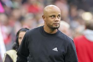 孔帕尼：相信塔帥最終能贏得獎杯 槍手的防守絕非擺大巴那么簡單