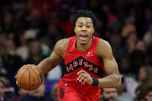 很有沖擊力！巴恩斯12中5&14罰全中砍24分10籃板 其中5個(gè)前場(chǎng)板