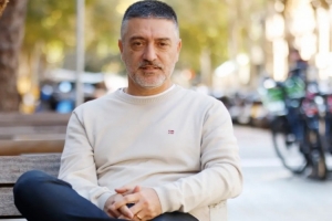 前巴薩B隊主帥：亞馬爾仍然很年輕，他不能承擔一線隊的所有責任