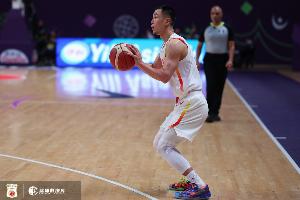 中國男籃崛起之路仍然充滿艱辛 期待客場小伙子們能打出復仇之戰(zhàn)