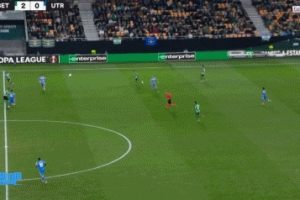 十佳球預(yù)定！烏得勒支球員攻入中線超遠(yuǎn)距離吊射，1-2落后貝蒂斯
