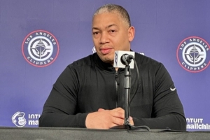 盧：灰熊過去五場比賽籃板非常出色 所以我們要打得更專注