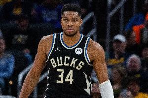 字母：不能因?yàn)橐粌纱瓮痘@不中 就讓這4秒鐘影響剩下的47分56秒