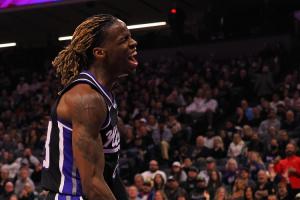 三分命中率為42.9%！記者：湖&火&狼&勇等爭(zhēng)冠隊(duì)有意基翁·埃利斯