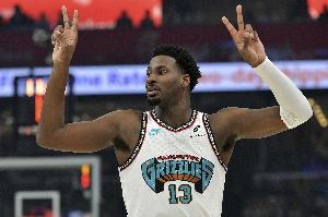 這打法有流量！小賈倫-杰克遜13中9得24分 2米08打31分鐘0籃板