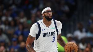 恍如隔世！濃眉上次在湖人主場打球已是309天前 砍24分8板3助3帽