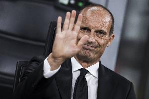 阿萊格里：我們現(xiàn)在差不多算是一個團(tuán)隊(duì) 萊奧需要學(xué)習(xí)踢中鋒