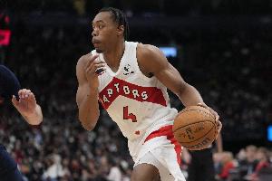 快打旋風！斯科蒂·巴恩斯反擊雙手暴扣 猛龍4秒完成快攻！