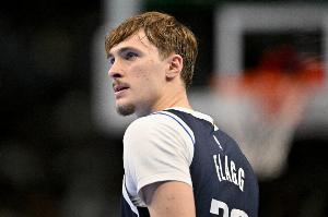 弗拉格18歲生涯得分300+歷史第四人 前三位是科比、麥迪和詹姆斯