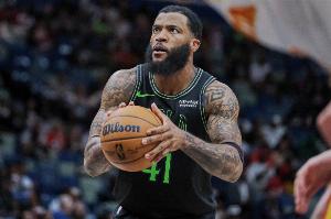 穩(wěn)定輸出！薩迪克·貝17中7拿到21分7板3助1斷1帽