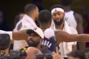 濃眉原本滿臉不開心????看到八村大大的擁抱笑了起來