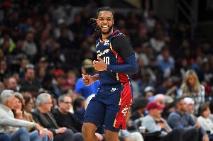 挖坑太大！今天騎士仍進(jìn)了20記三分 仍2分惜敗于凱爾特人