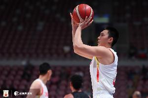 真就一球不進(jìn)！胡明軒8中0&三分6中0僅拿2分2板2助