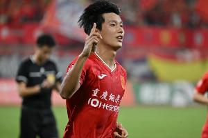 足球報(bào)：銅梁龍年輕化與戰(zhàn)術(shù)相契合，沖超后仍將重視年輕人的培養(yǎng)