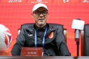 直播吧：張外龍繼續(xù)執(zhí)教銅梁龍可能越來越小，銅梁龍接觸國(guó)產(chǎn)教練