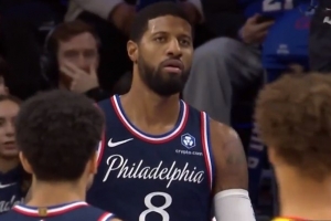 說你什么好！老鷹三分不中&隊友籃板卡好位 喬治收板黃油手出界