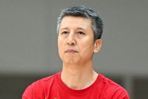 媒體人：中國男籃很多都是空位3分不中 基本功太糙的短板徹底暴露