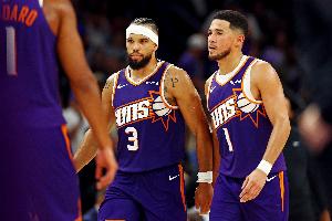 解說(shuō)：布克傷退=解鎖太陽(yáng)和狄龍的最強(qiáng)形態(tài) 狄龍本賽季夢(mèng)回俄勒岡