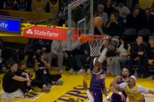 你拒絕我我也拒絕你！馬威高高躍起血帽扇飛詹姆斯上籃